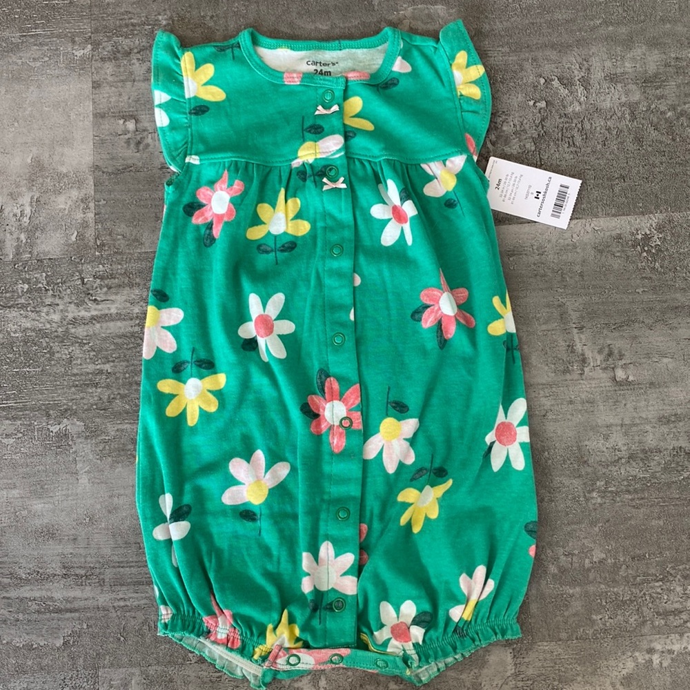 NWT Cute 24 months green romper with flower print